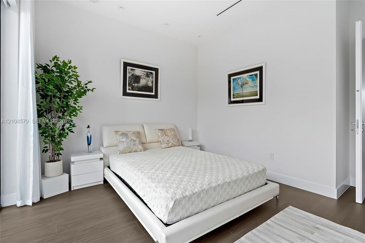 311 189th St, Sunny Isles Beach, FL 33160 Photo