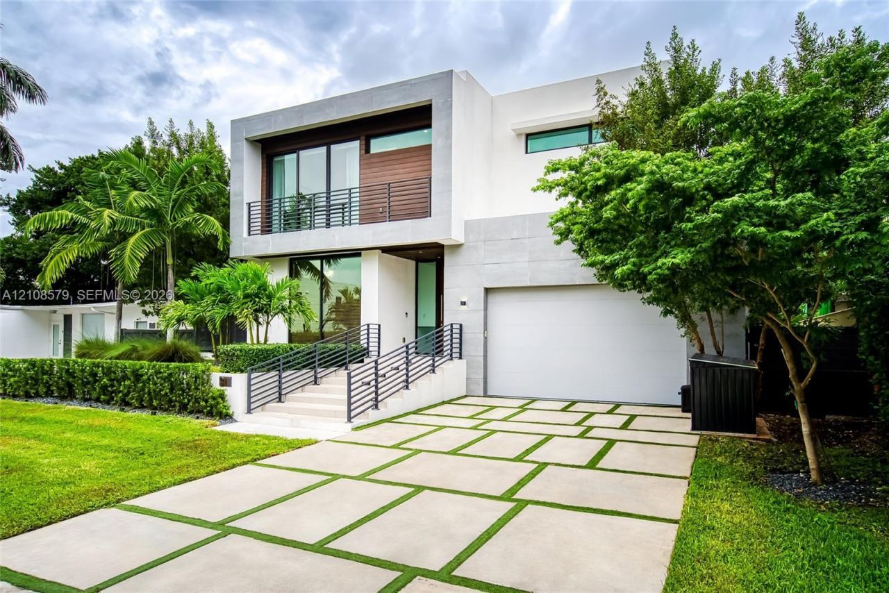 311 189th St, Sunny Isles Beach, FL 33160 Photo