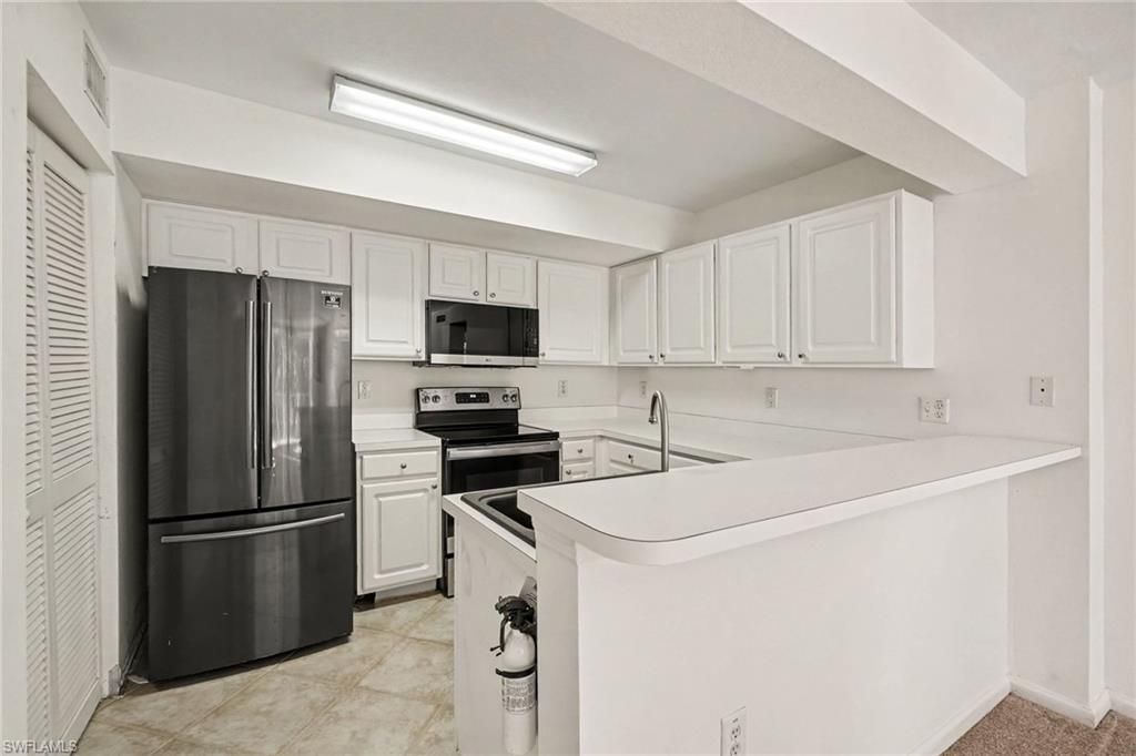 4127 Residence Dr , Unit 415, Fort Myers, FL 33901 Photo