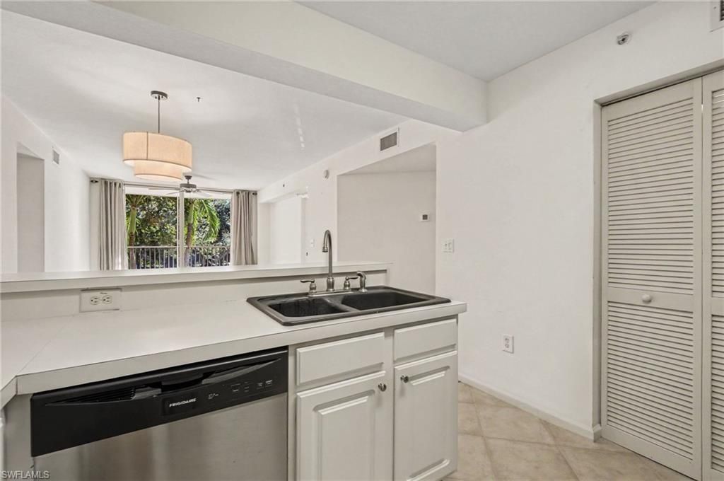 4127 Residence Dr , Unit 415, Fort Myers, FL 33901 Photo