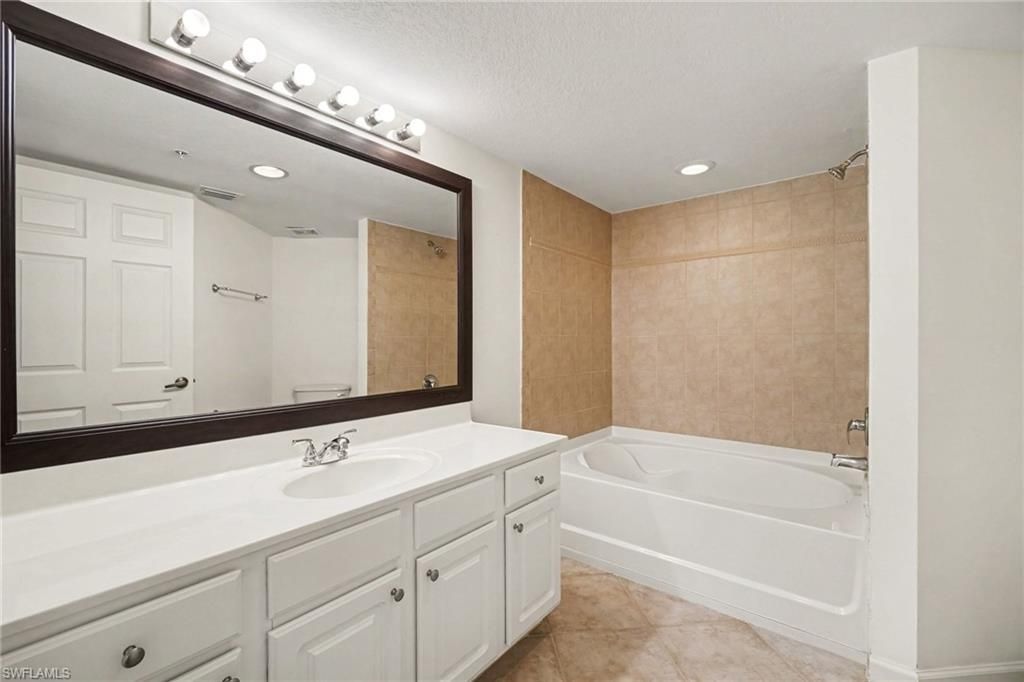 4127 Residence Dr , Unit 415, Fort Myers, FL 33901 Photo