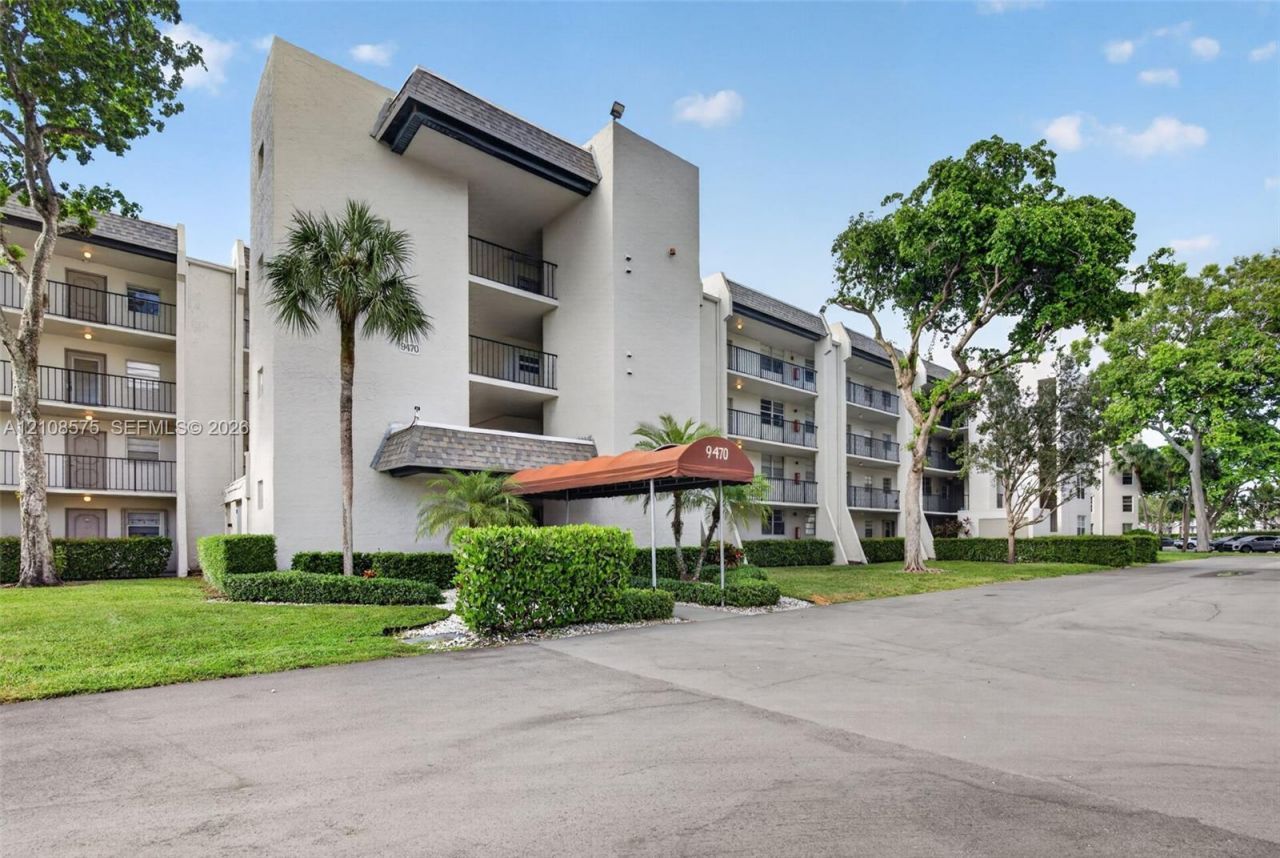 9470 Poinciana Pl , Unit 406, Davie, FL 33324 Photo