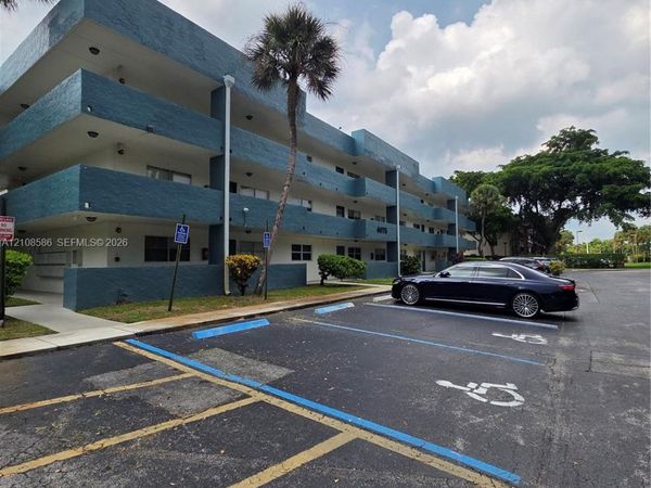 6075 N Sabal Palm Blvd , Unit 110, Tamarac, FL 33319