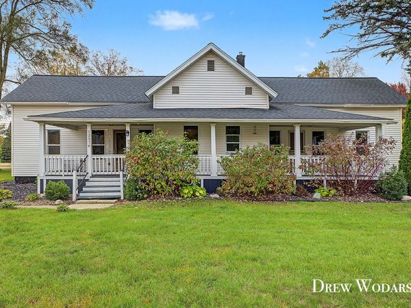 12376 Crockery Creek Drive, Ravenna, MI 49451
