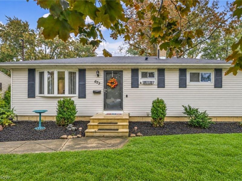 653 Lucille Drive, Elyria, OH 44035 Photo 1