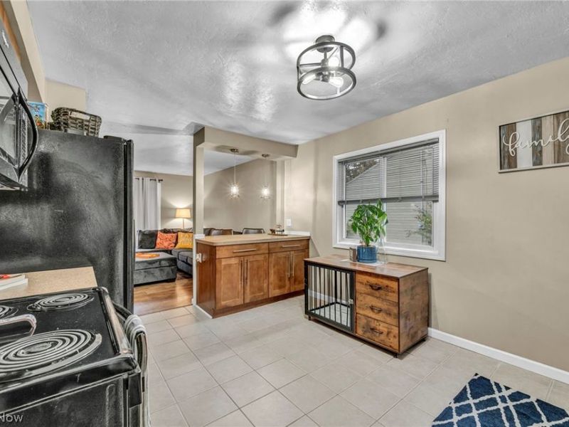 653 Lucille Drive, Elyria, OH 44035 Photo 13