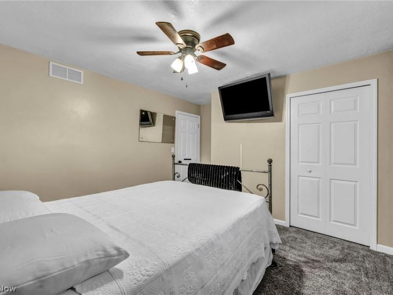 653 Lucille Drive, Elyria, OH 44035 Photo 21