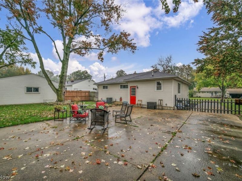 653 Lucille Drive, Elyria, OH 44035 Photo 37