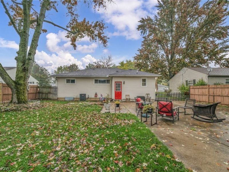 653 Lucille Drive, Elyria, OH 44035 Photo 38