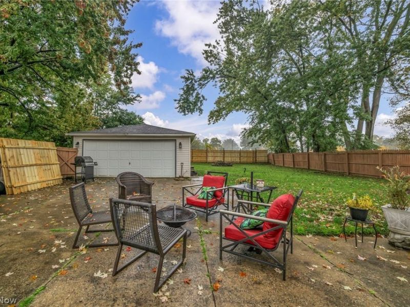653 Lucille Drive, Elyria, OH 44035 Photo 41