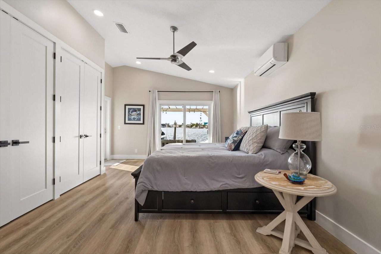 112 Wall Street, Redington Shores, FL 33708 Photo