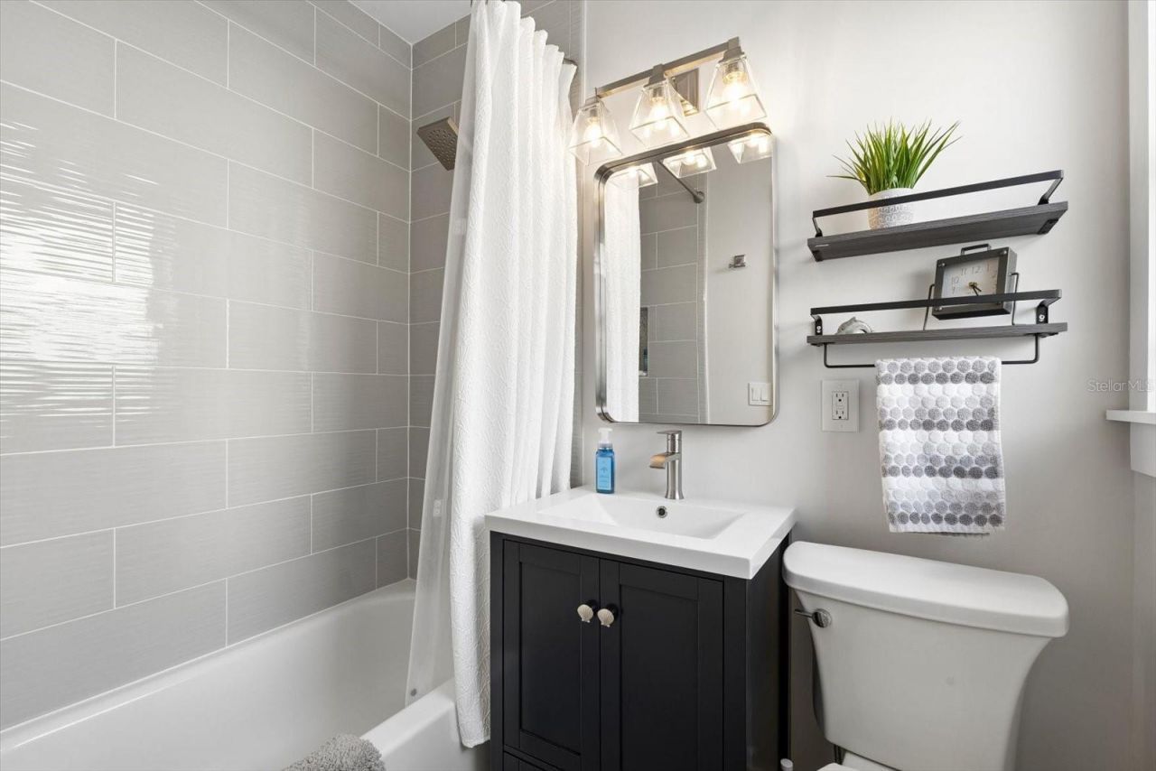 112 Wall Street, Redington Shores, FL 33708 Photo