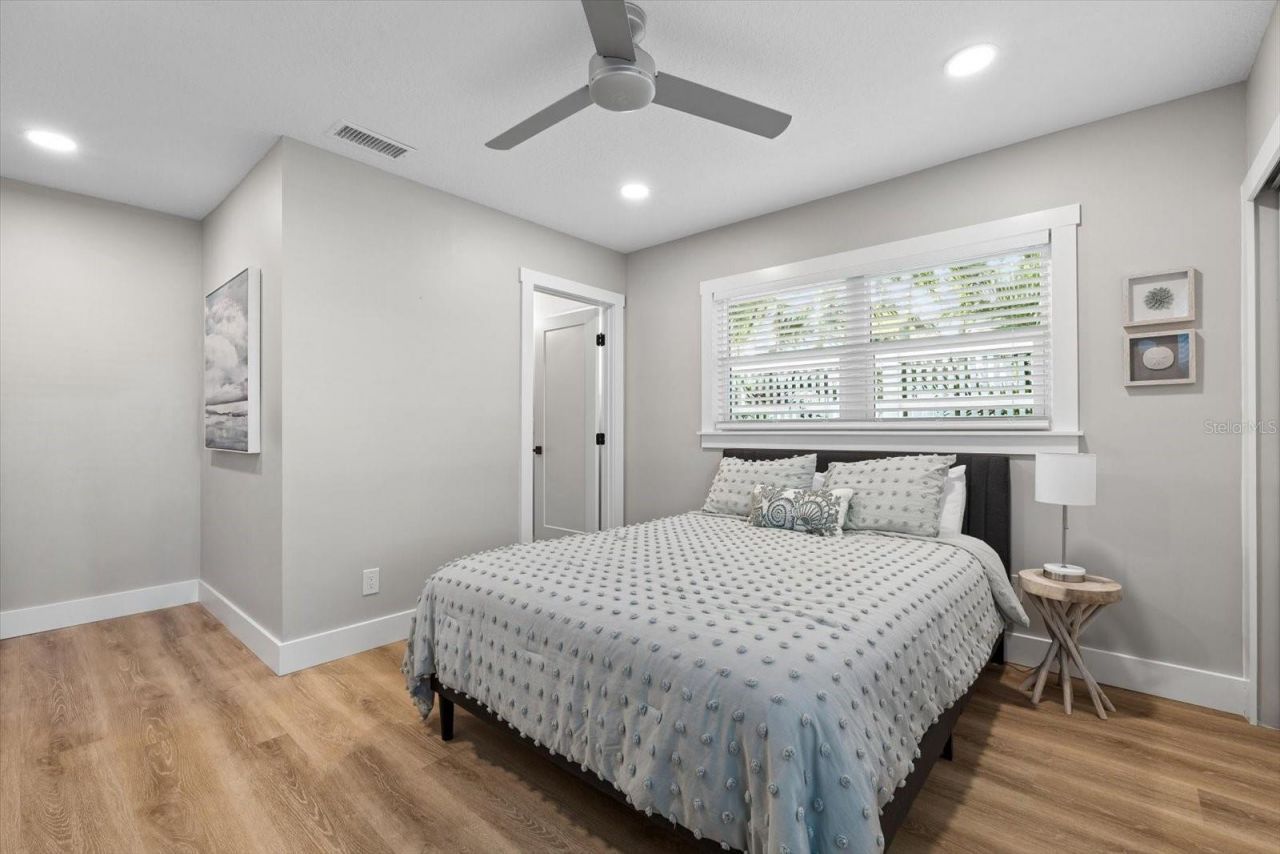 112 Wall Street, Redington Shores, FL 33708 Photo