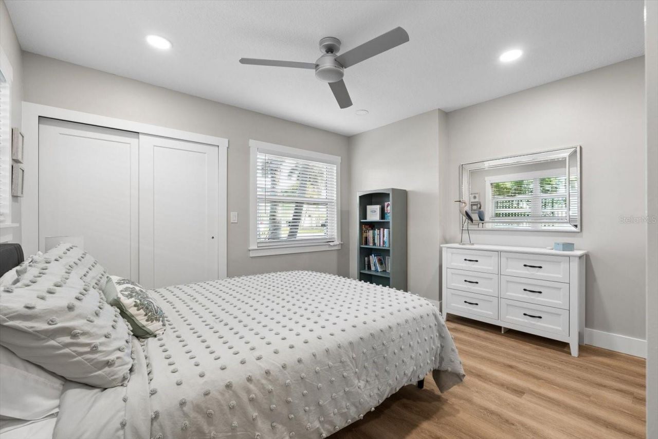 112 Wall Street, Redington Shores, FL 33708 Photo