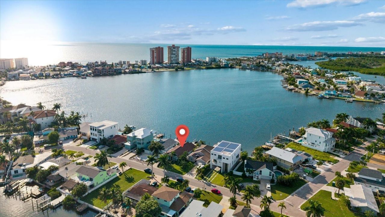 112 Wall Street, Redington Shores, FL 33708 Photo