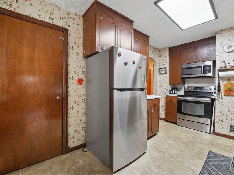 1147 Shady Lane Road , Columbus, OH 43227 Photo 11
