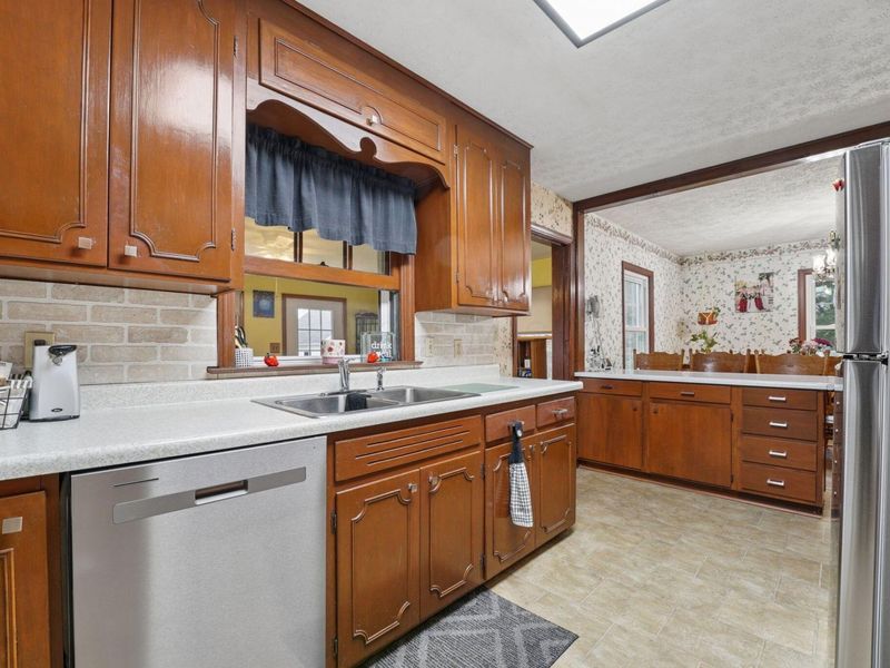 1147 Shady Lane Road , Columbus, OH 43227 Photo 13