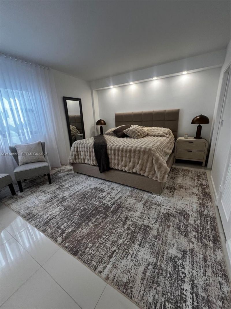10185 Collins Ave , Unit 515, Bal Harbour, FL 33154 Photo