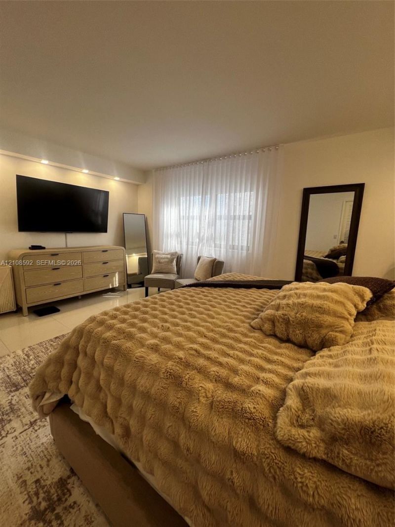 10185 Collins Ave , Unit 515, Bal Harbour, FL 33154 Photo