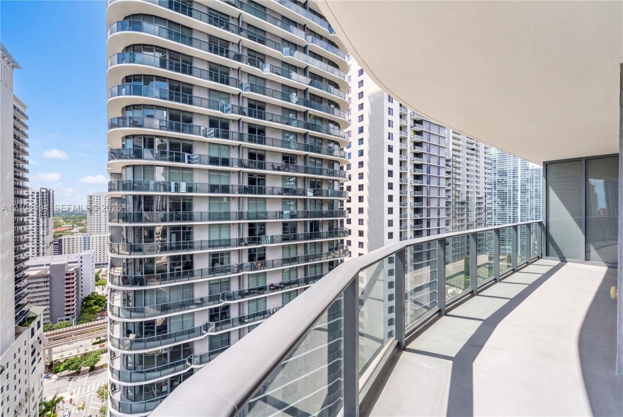 45 SW 9th St , Unit 2206, Miami, FL 33130 Photo