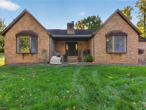 5900 Timber Avenue , Louisville, OH 44641