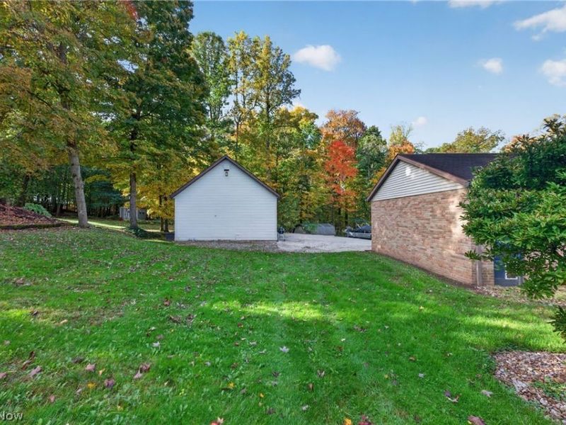 5900 Timber Avenue, Louisville, OH 44641 Photo 23