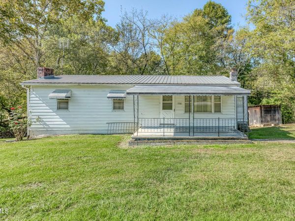 3780 Sinking Springs Road, Midway, TN 37809