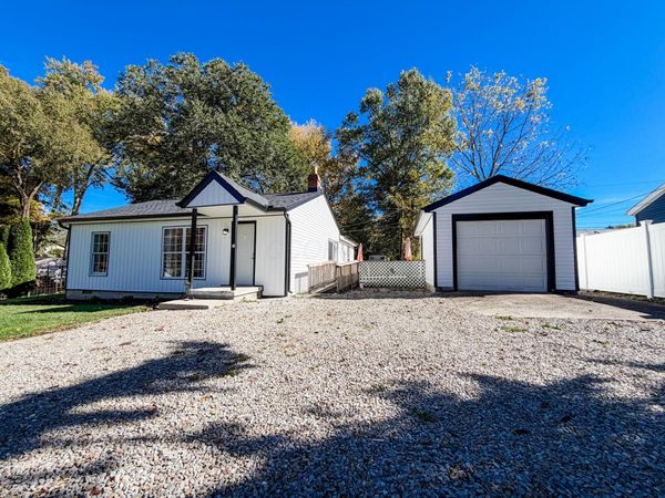 13428 Hawthorne Road NE, Thornville, OH 43076