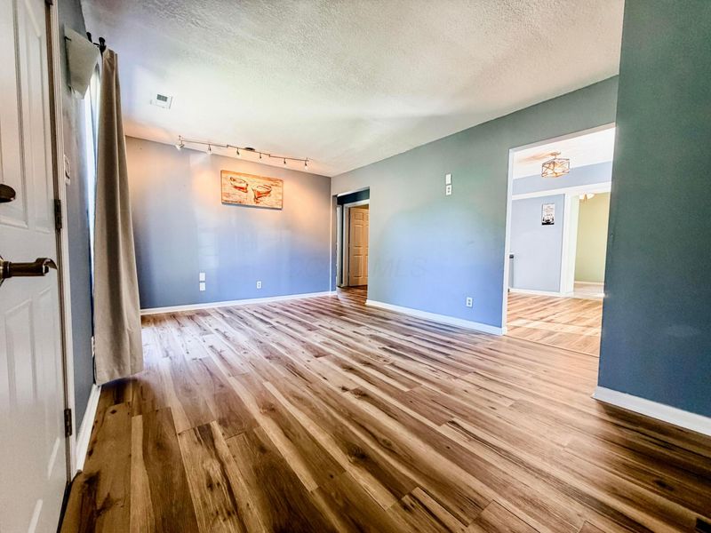 13428 Hawthorne Road NE, Thornville, OH 43076 Photo 5