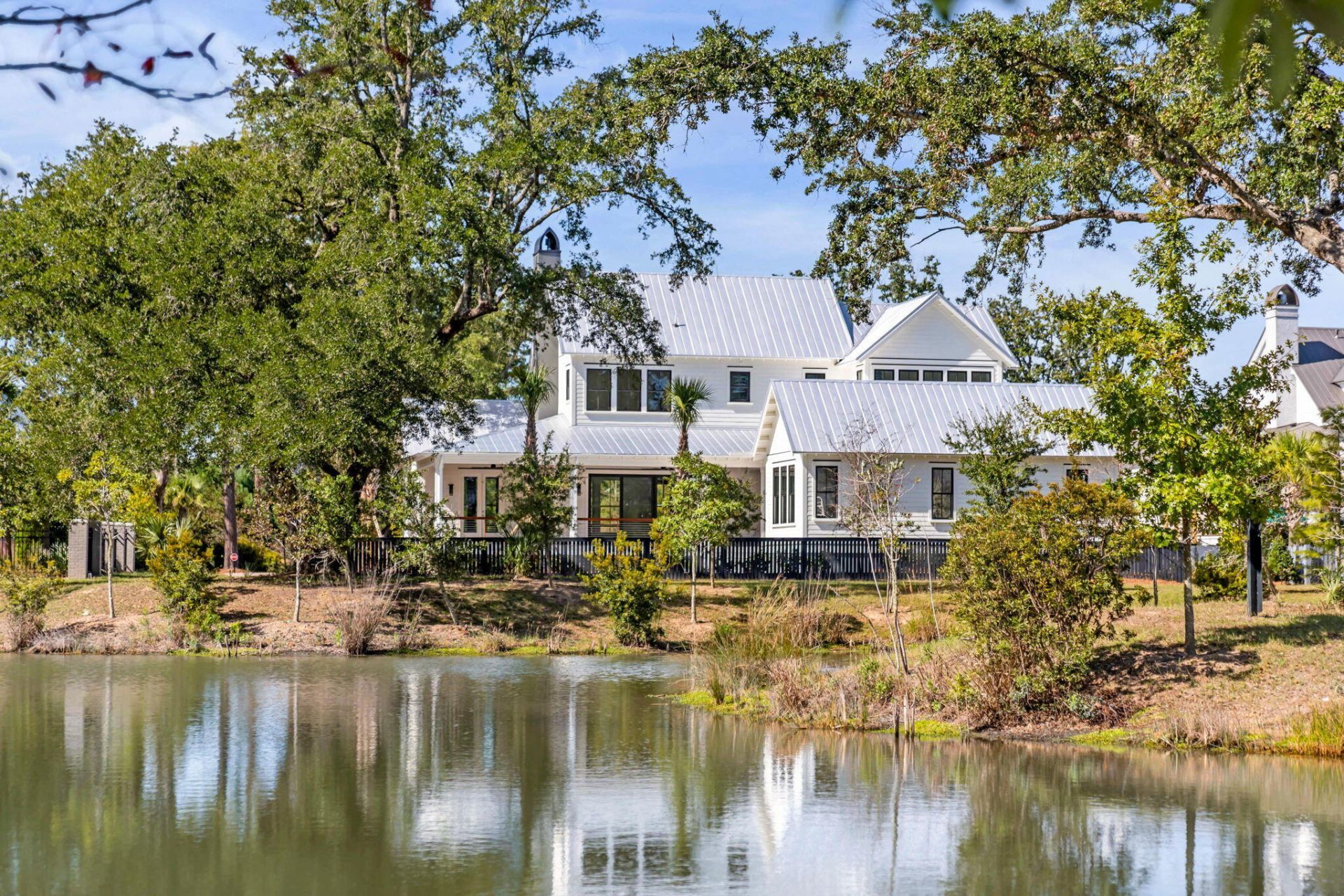 187 Captains Island Drive Photo 4
