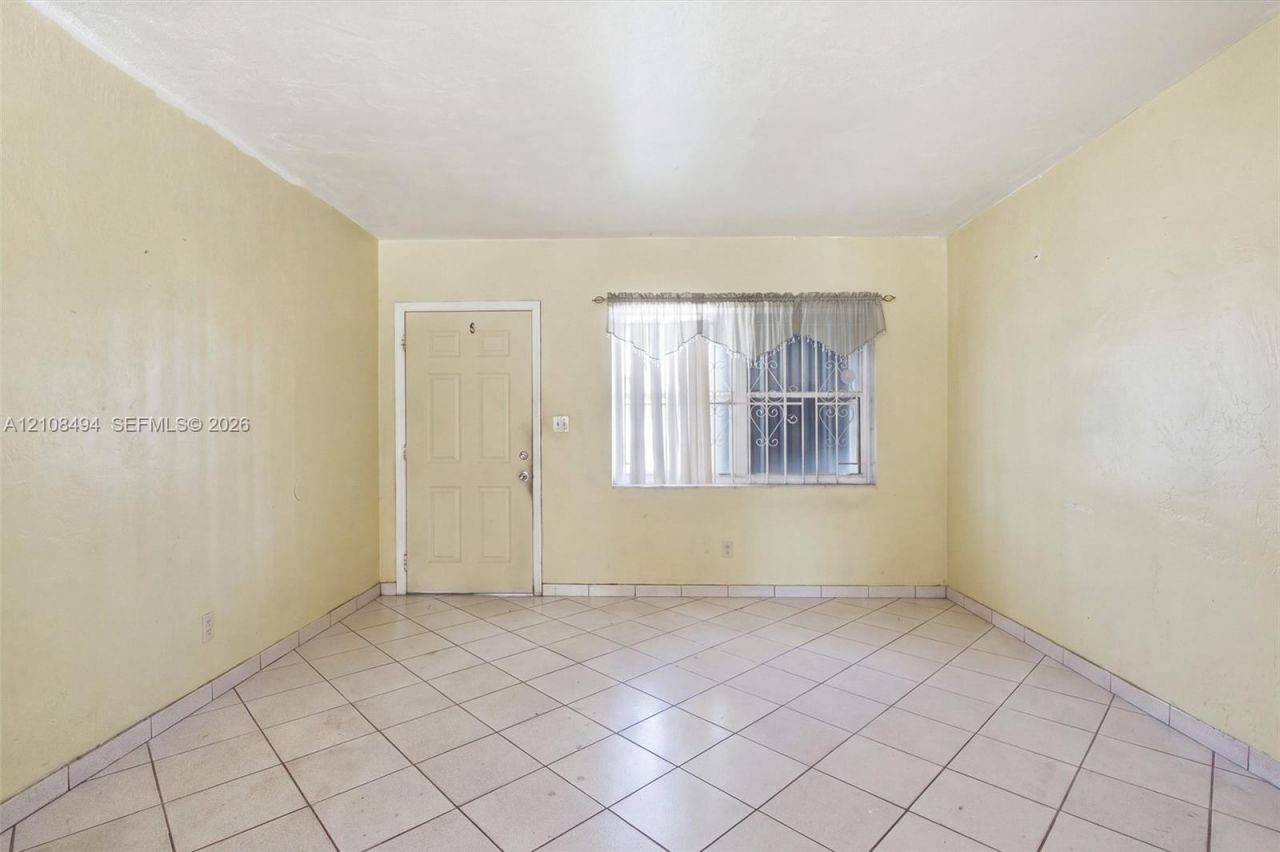 6940 NW 28th Ave , Miami, FL 33147 Photo