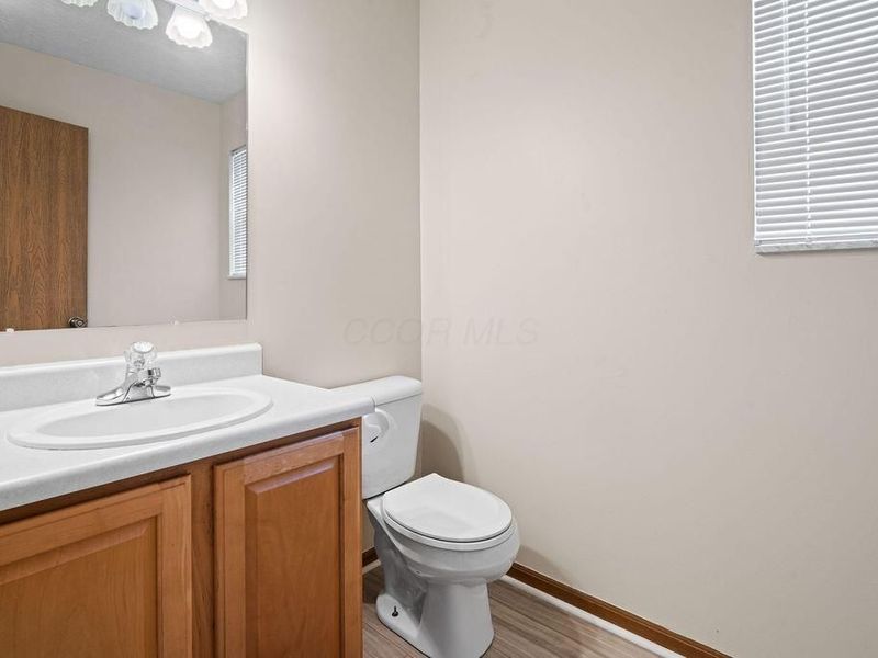 237 Lofton Circle, Delaware, OH 43015 Photo 16