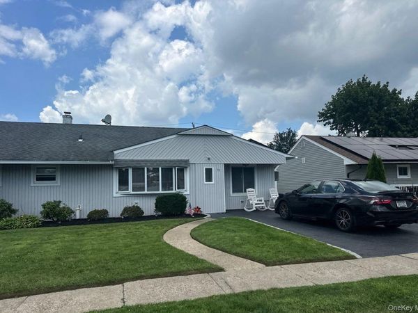 17 Wilson Lane , Bethpage, NY 11714