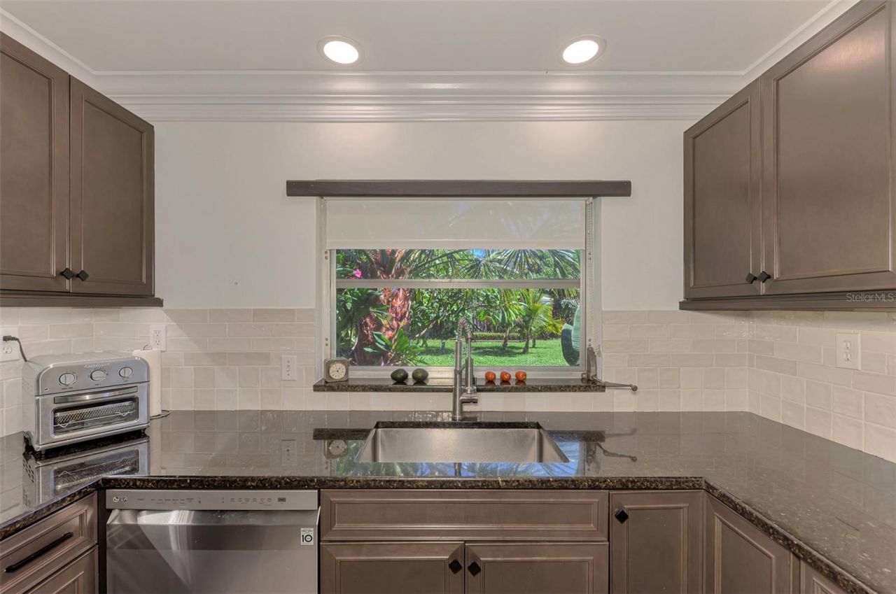 211 46th Street W, Bradenton, FL 34209 Photo