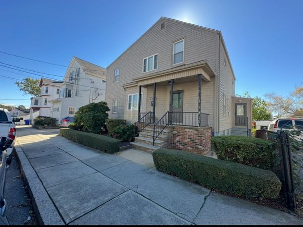 201 Jepson St, Fall River, MA 02723