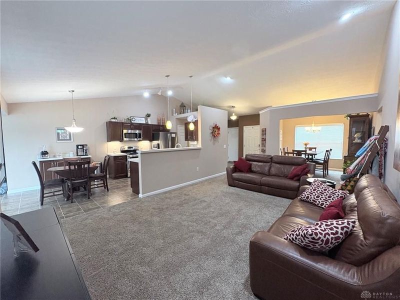 4251 Bergamot Drive, Tipp City, OH 45371 Photo 18