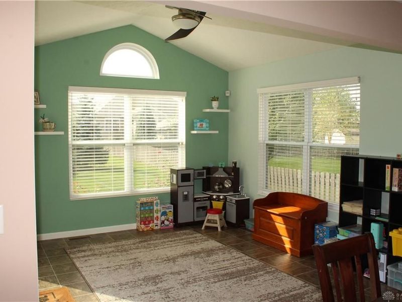 4251 Bergamot Drive, Tipp City, OH 45371 Photo 23