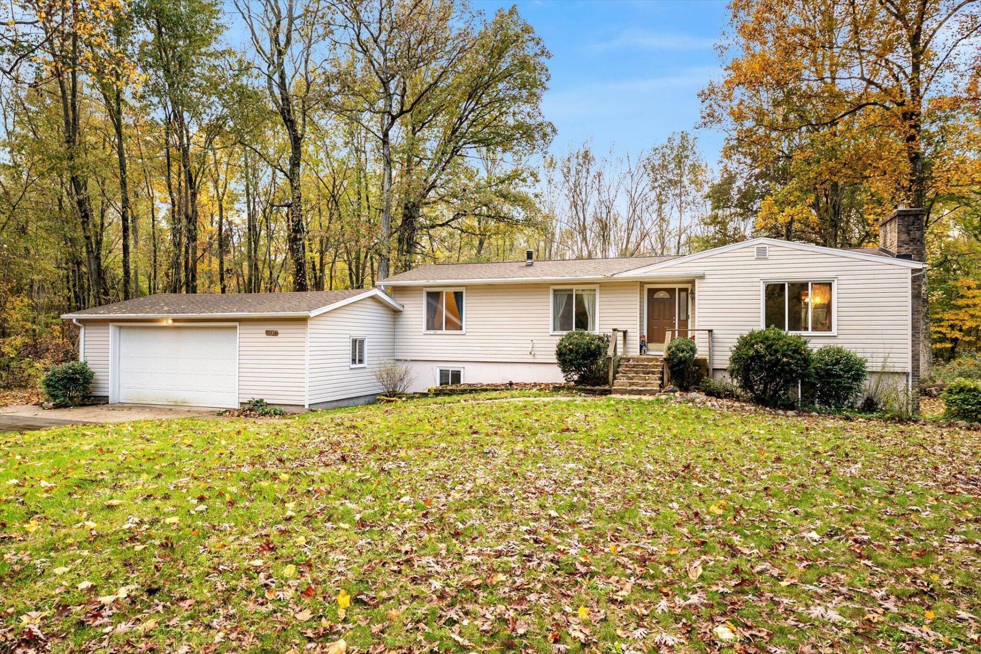 38436 Whiskey Run Road, Mattawan, MI 49071 Main Photo