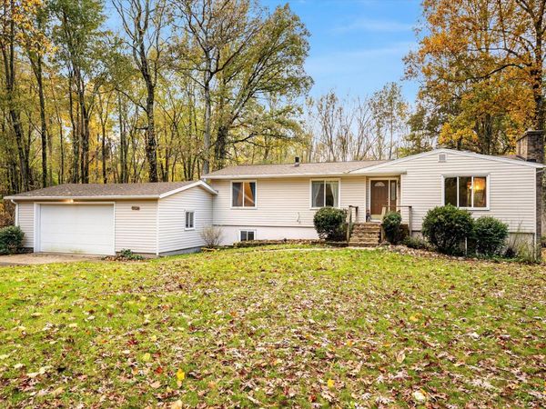 38436 Whiskey Run Road, Mattawan, MI 49071