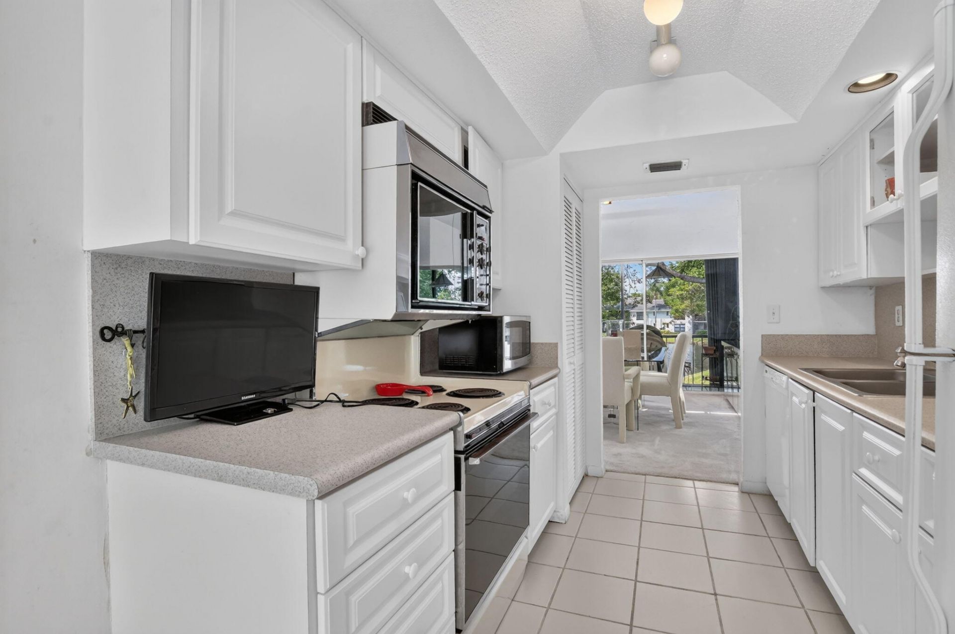6800 Willow Wood Drive, Unit 906, Boca Raton, FL 33434 Photo