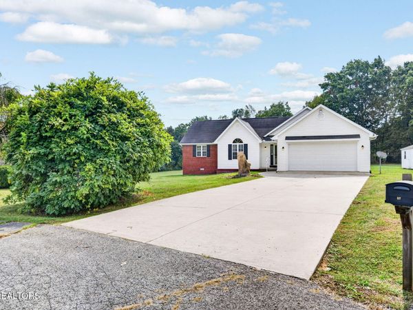 57 Clover Lane, Crossville, TN 38555