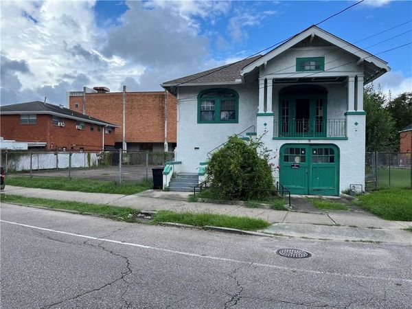 1210 FRANKLIN Avenue , New Orleans, LA 70117
