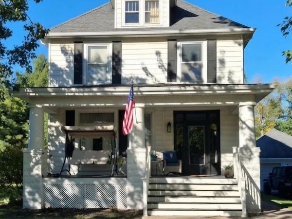 107 S. Clermont, Bowen, IL 62316