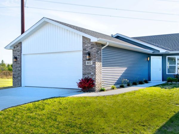 8652 Madison Street , Merrillville, IN 46410