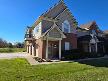 20002 Hidden Oaks Drive , Brownstown Township, Mi 48183