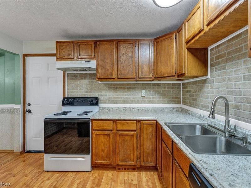4297 Bennington Boulevard, Unit 2A, Brunswick, OH 44212 Photo 11