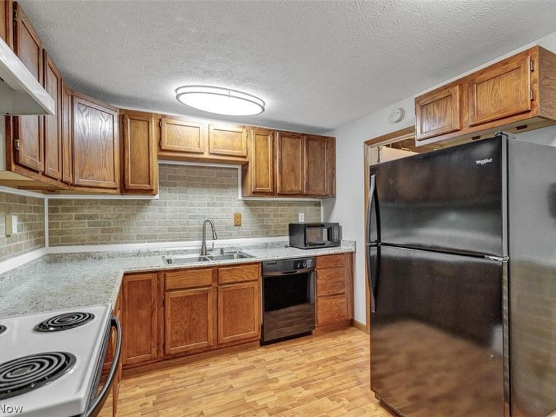 4297 Bennington Boulevard, Unit 2A, Brunswick, OH 44212 Photo 12