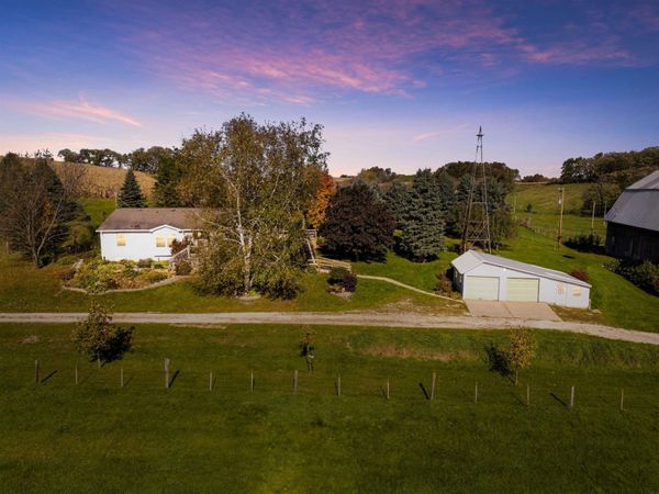 1020 Co. Rd. W42, Ossian, IA 52161