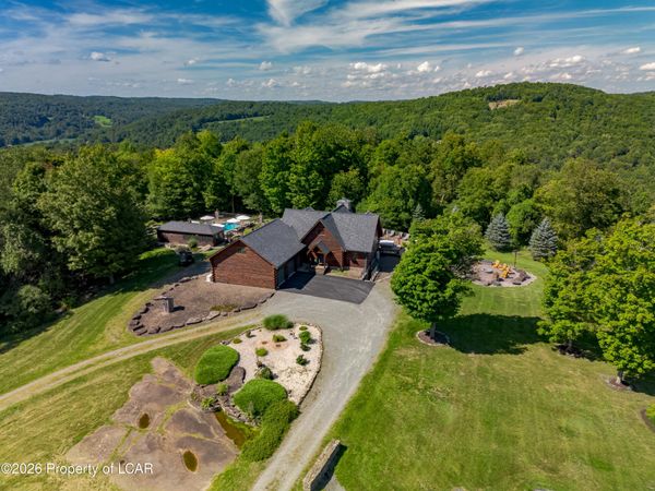 104 Hawks Nest Lane, Nicholson, PA 18446
