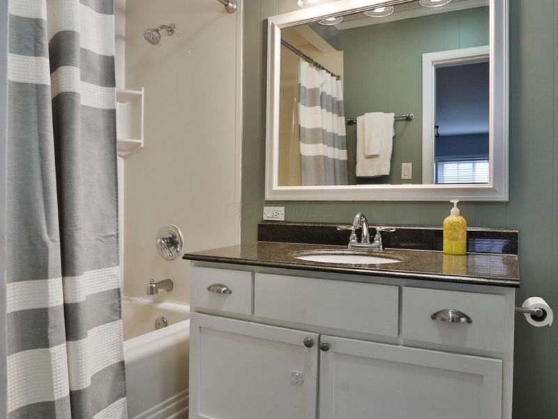 179 E Lakeview Avenue, Columbus, OH 43202 Photo 25